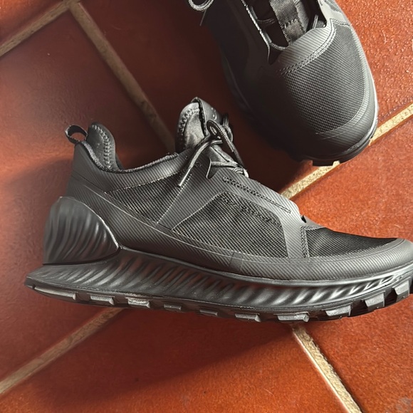 Sneakers black leather New* - Picture 4 of 9